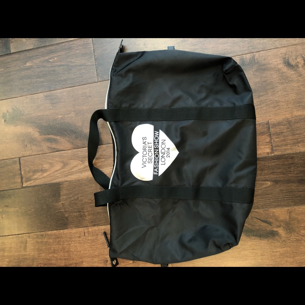 Victoria Secret duffle bag!!